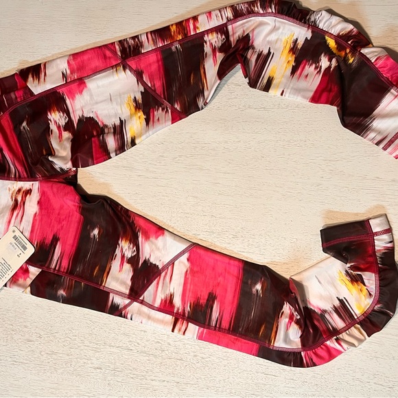 Lululemon speed tight Pigmented Windberry Rumble - Luxtreme collection - Picture 2 of 5